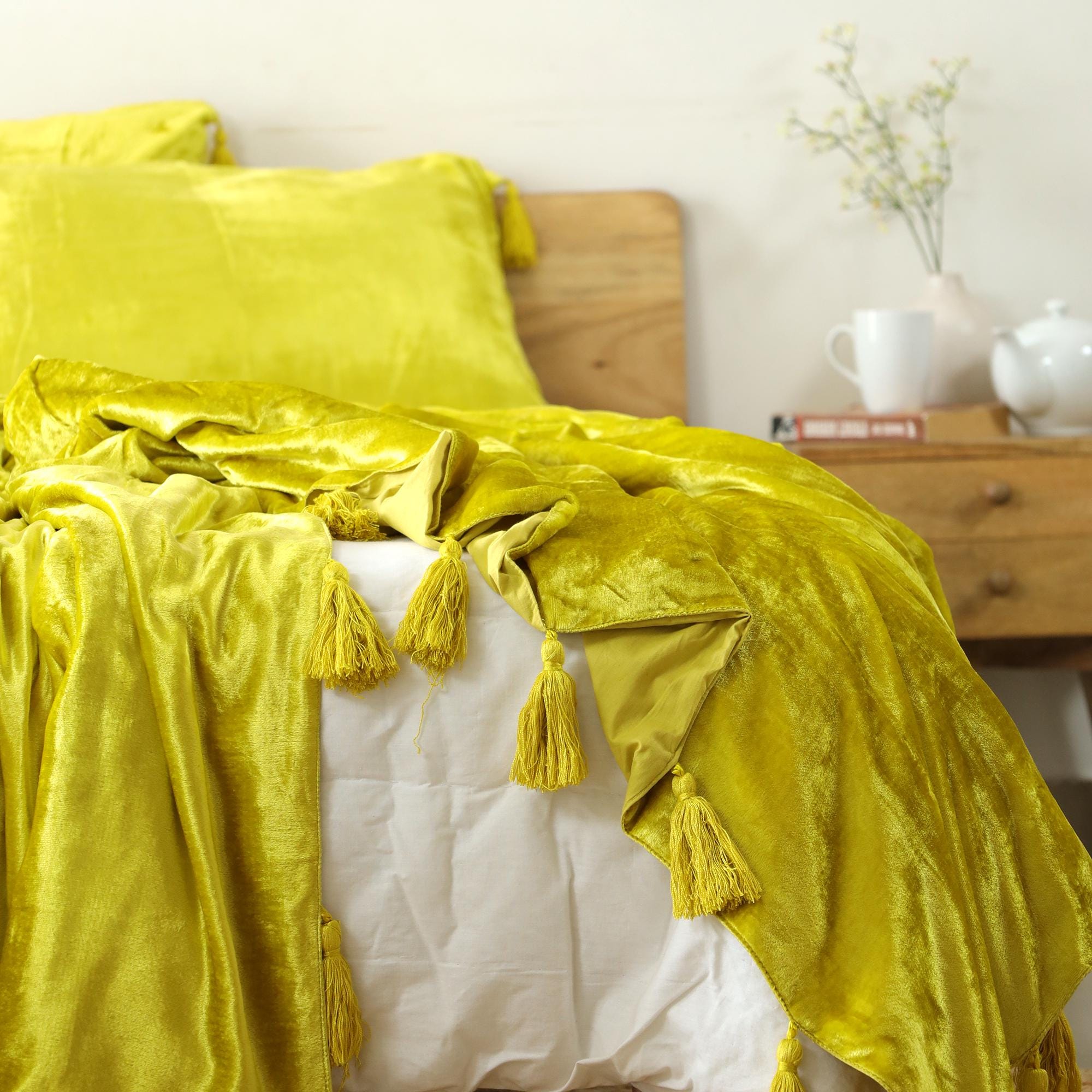 Lemon Yellow Luxe Velvet Bedspread Velvet Throw Blanket With Handmade Knotted Tassels Soft Velvet Boho Sofa Throw Living Room Christmas Gift