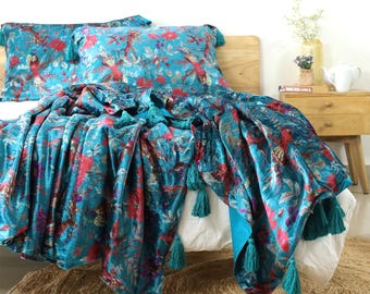 Teal Blue Bird Design Velvet Bedspread, Velvet Throw Blanket With Handmade Knotted Tassels Soft Velvet Boho Sofa Throw, Christmas Gift