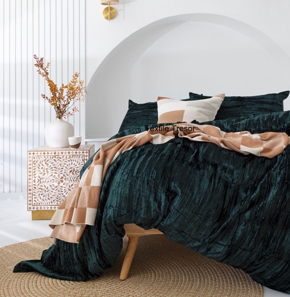Solid Lace Velvet Bed Sheet Set Queen King Size Bedspreads Vintage