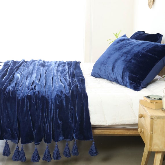 Royal Blue Luxe Velvet Bedspread, Throw Blanket With Handmade Knotted Tassels Soft Velvet Boho Sofa Throw For Living Room Christmas Gift