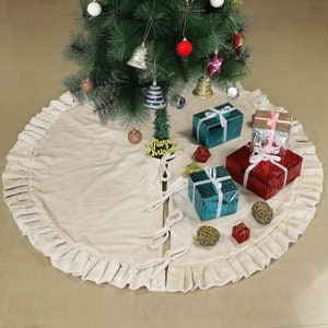 Falda de árbol de Navidad de color marfil, falda de felpa de terciopelo de lujo con volantes, decoración de fiesta navideña, alfombra de árbol de Navidad de terciopelo suave