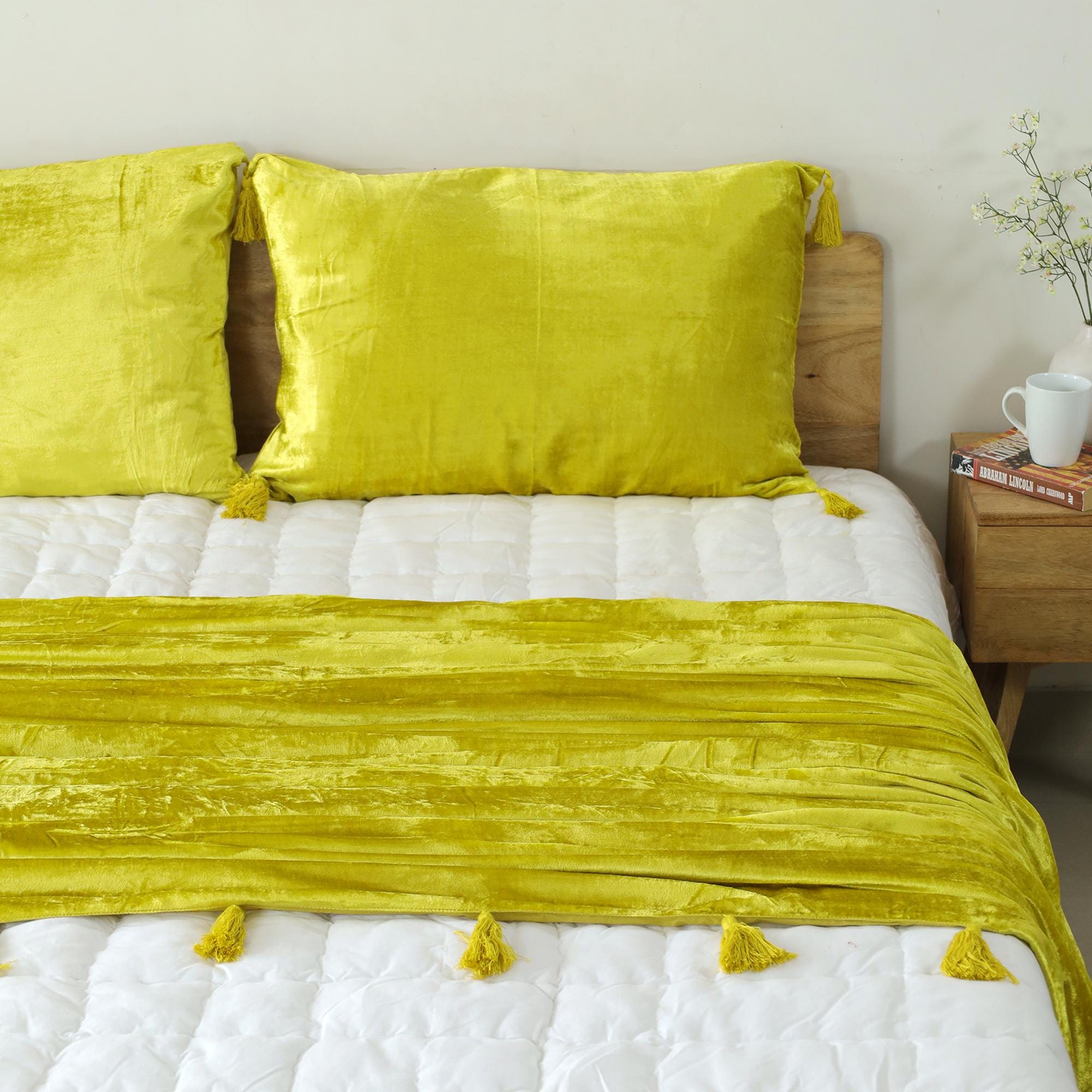 Lemon Yellow Luxe Velvet Bedspread Velvet Throw Blanket With Handmade Knotted Tassels Soft Velvet Boho Sofa Throw Living Room Christmas Gift