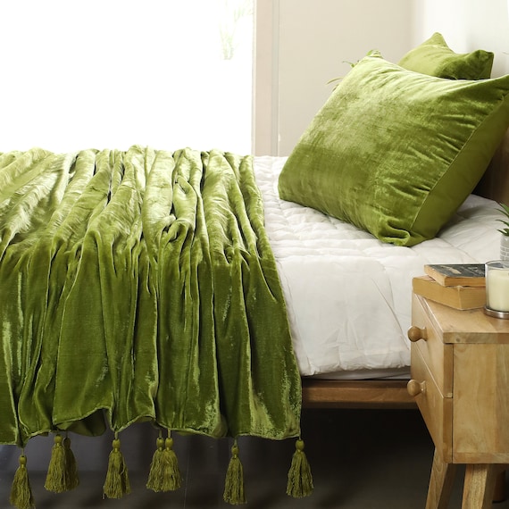 Grass Green Velvet Bedspread Velvet Throw Blanket With Handmade Knotted Tassels Soft Velvet Boho Sofa Throw for Living Room Christmas Gift Etsy