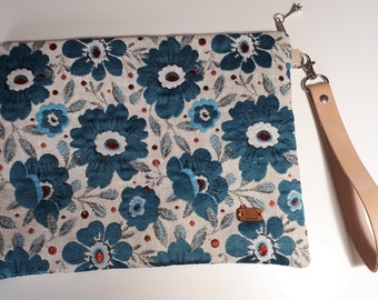 Mod. Blue Spring