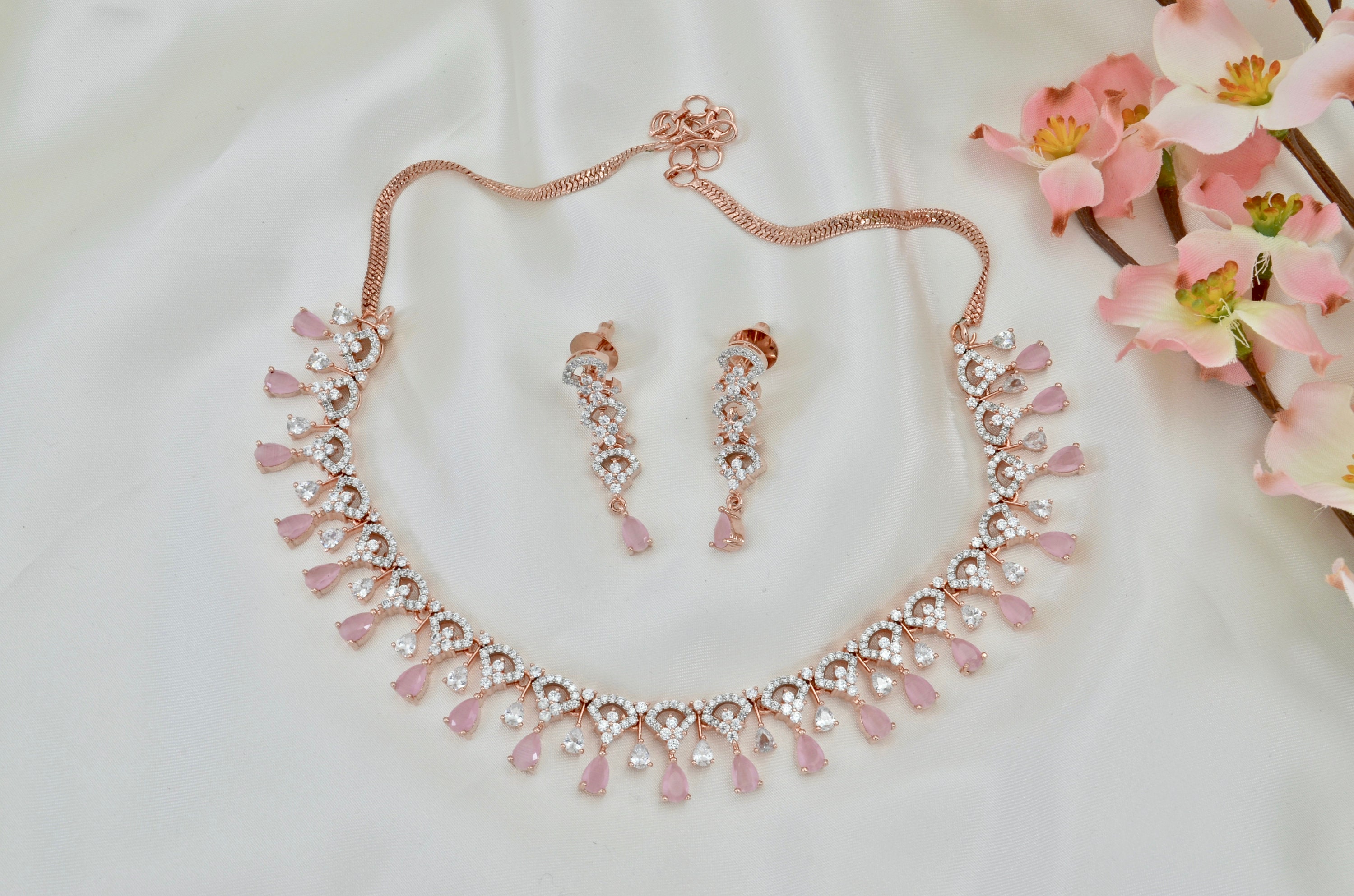 Pink Necklace Set In Studded Kundan 478JW07