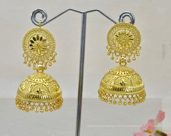 Vergulde oversized Jhumka | Jhumki oorbellen | Indiase sieraden