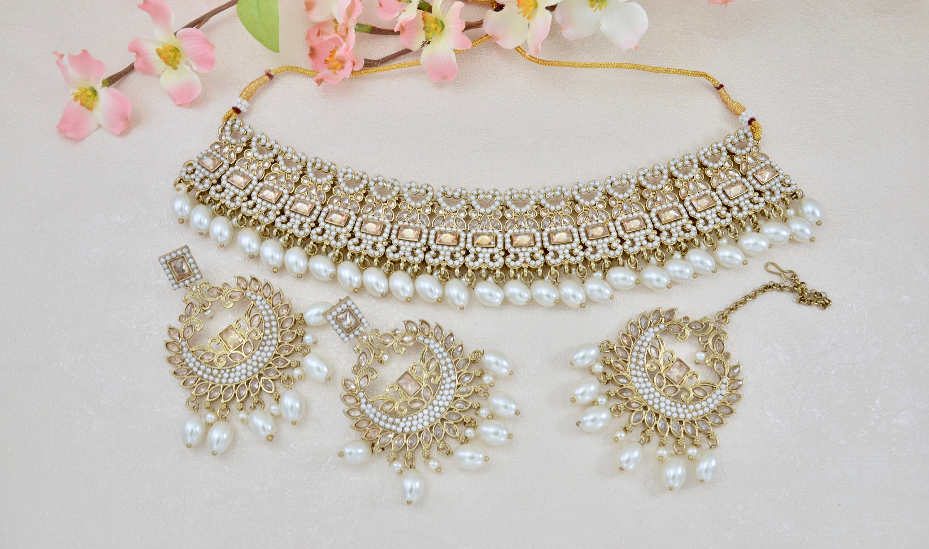 Indian Gold Choker, Indian Jewelry, Pakistani Jewelry, Punjabi Jewelry, Choker  Necklace, Bollywood Jewelry, Indian Wedding, Bridal Jewelry - Etsy | Indian  jewelry, Bollywood jewelry, Gold choker indian