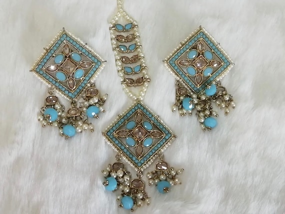 Earrings cheap with tikka