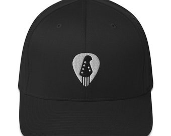 Bassist/Gitarrist • Twill Cap