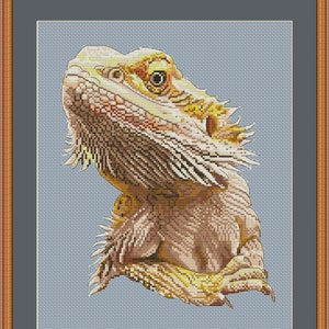 Bearded dragon portrait cross stitch pdf pattern