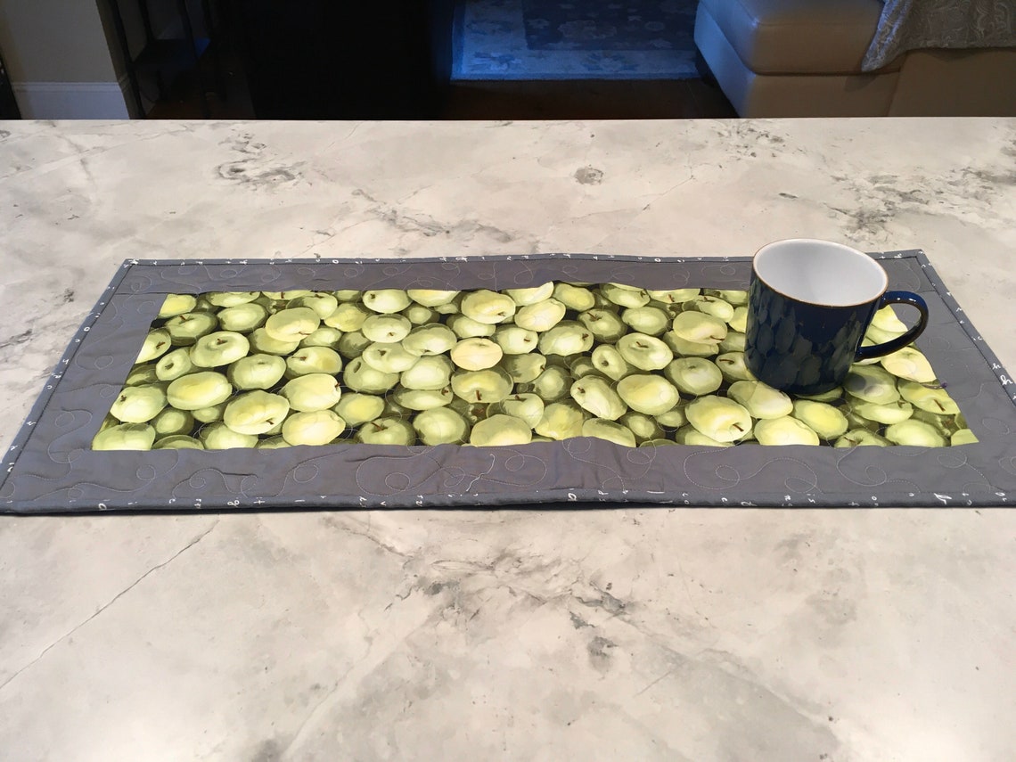 Green Apple Table Runner Farmhouse Modern Table Runner Etsy