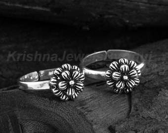 Fabulous Flower Toe Ring - 925 Sterling Silver Toe Ring - Toe Ring Pair - Handmade Toe Ring - Adjustable Toe Band - Indian Ethnic Jewelry
