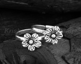 Gorgeous Flower Toe Ring - 925 Sterling Silver Toe Ring - Toe Ring Pair - Adjustable Toe Band - Indian Traditional Toe Ring - Feet Jewelry