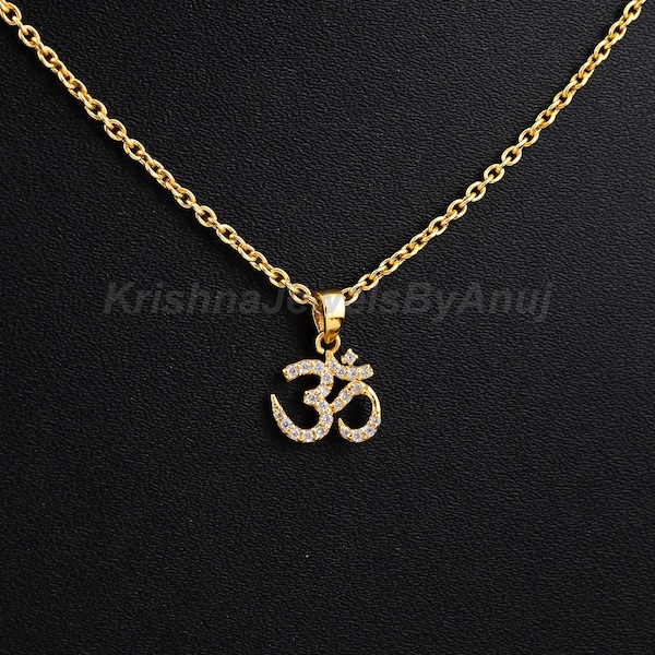 Pendentif Om en argent sterling 925 - Collier pendentif chaîne Aum - Cadeau pour elle - Cadeau spirituel - Collier Om délicat - Pendentif Om - Bijoux de yoga