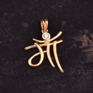 925 Sterling Silber Mutter Name Anhänger - Mutter Namen Anhänger In Indischer Sprache - Länge 2.5 Cm - Mom Anhänger - Hindi Initial Maa Anhänger
