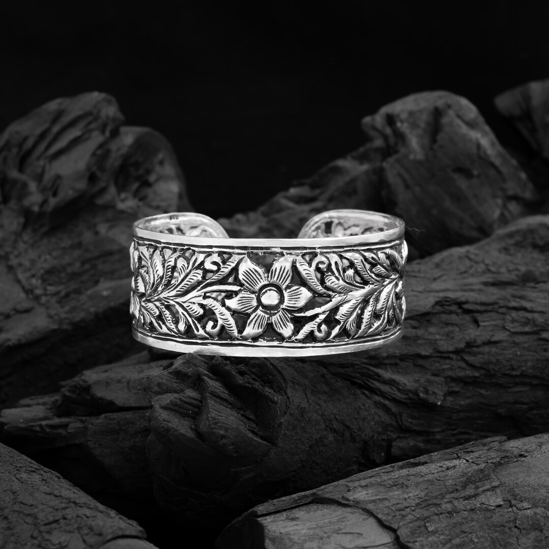 Gorgeous Flower Silver Cuff Bangle - 925 Solid Sterling