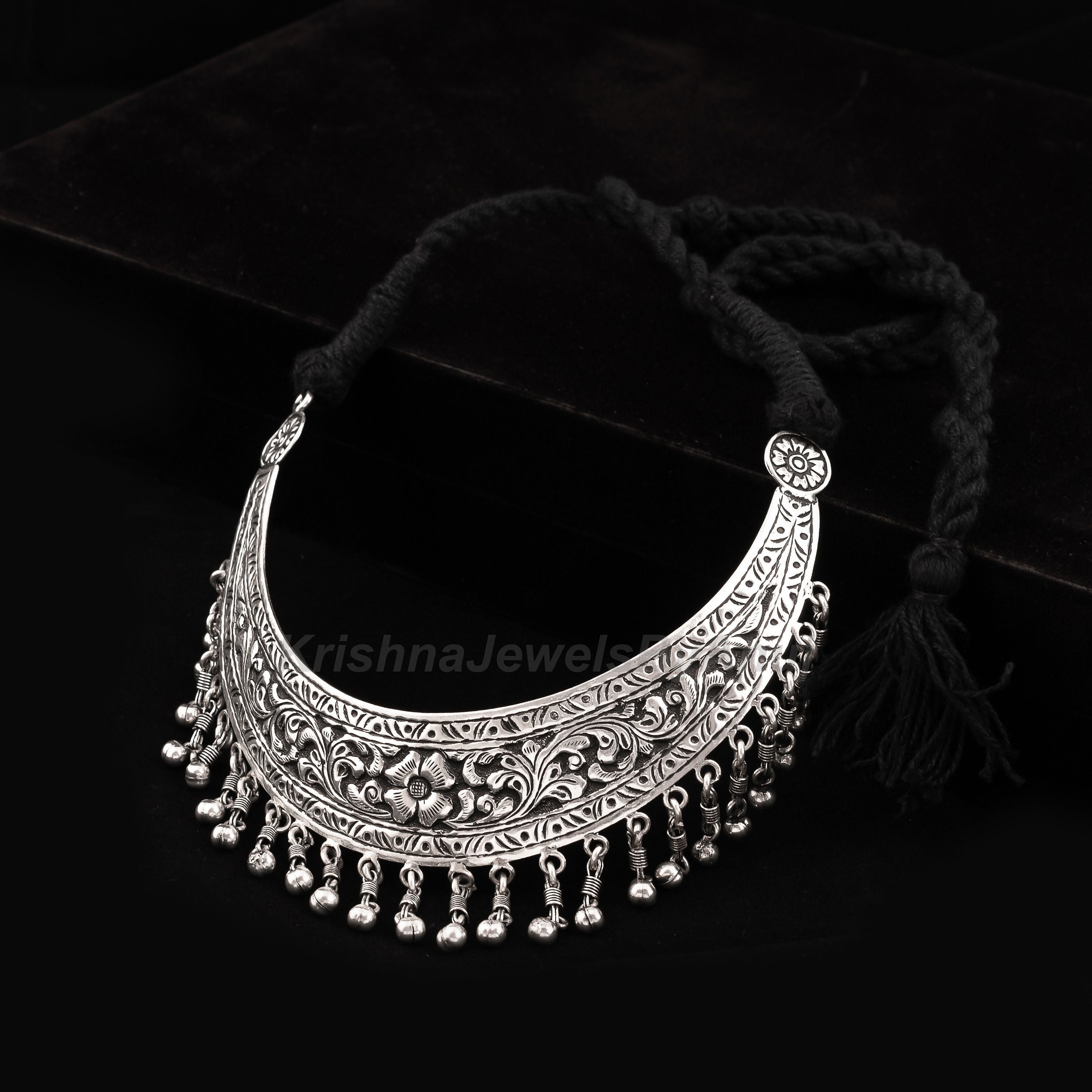 925 Sterling Silver Beautiful Oxidized Necklace