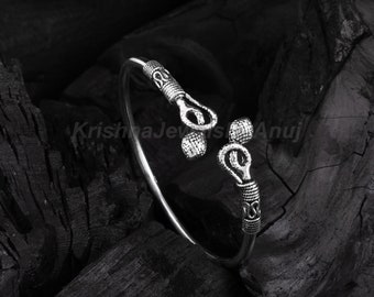 Gorgeous Snake Bangle - 925 Solid Sterling Silver Bangle - Size