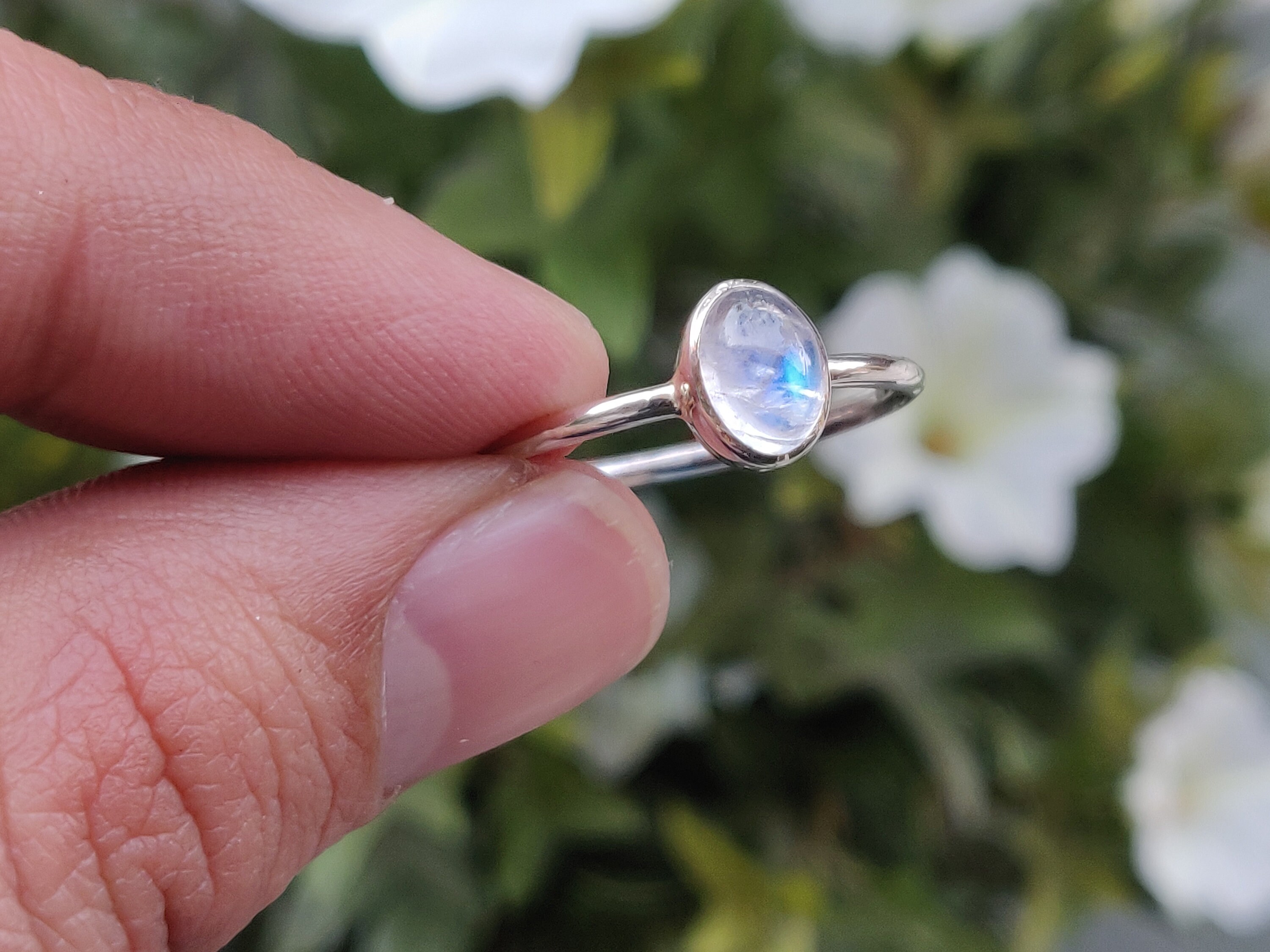 Natural White Sri Lankan Moonstone 925 Solid Sterling Silver Engagement Ring Size 7.5 