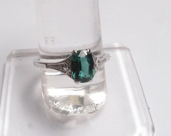 Antique Deco 9ct White Gold & Green Tourmaline Dress Ring Size UK O US 7 2.1g