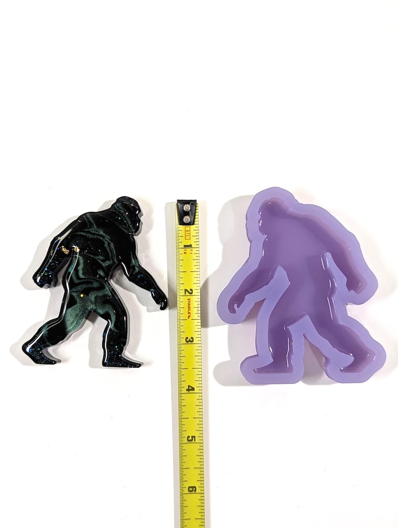 Bigfoot Harzform - gewölbte Abschlusssilikonform für Harz - Sasquatchform Medium - 3.5 inches