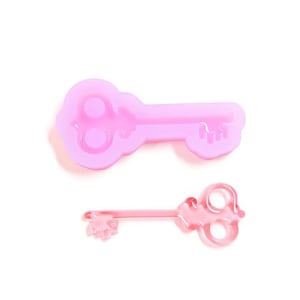 Glossy Vintage Key Resin Mold - Domed Finish Unique Wonderland Theme Silicone Mold For Resin by Resin Queen Shop