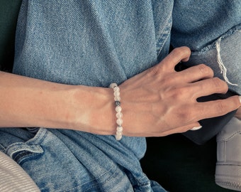 Women's stone bracelet, mini bracelet,white stone, gift for her, white quartz, LEO WHITE MINI