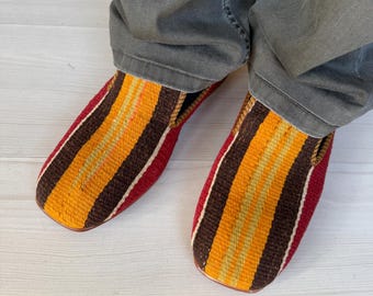 Handmade Kilim Loafers Men, Vintage Leather Shoes (US 9 / EU 42)