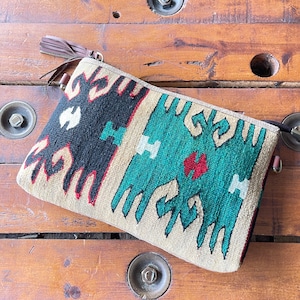 Pochette Kilim, sac Kilim, sac à bandoulière Kilim, sac en cuir Kilim, sac bohème, cadeau pour elle, sac tissé à la main, sac ethnique, cadeau de Noël