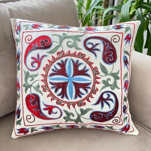 Suzani pillow, Suzani cushion, Suzani pillow, Suzani pillow case, decorative throw pillows, Suzani Embroidery Pillow20