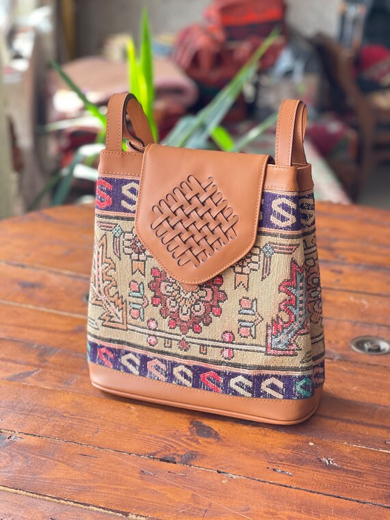 Kilim tote bag, kilim bag, old Kilim and Genuine … - image 1