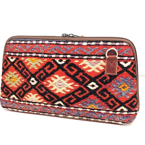 Kilim clutch bag, Kilim bag, Kilim crossbody bag, Kilim Leather bag, Boho bag, Gift for her, Handwoven bag, Ethnic bag, Christmas gift