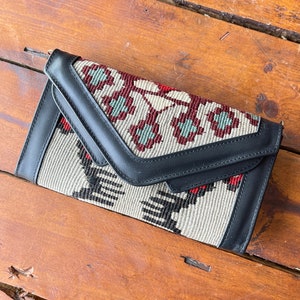 Kilim wallet with strap, kilim purse, Vintage Kilim and Genuine Leather, leather wallet, gift for her