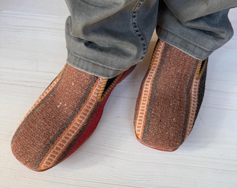 Handmade Kilim Loafers Men, Vintage Fabric Shoes, Leather Sole (US 9 / EU 42)