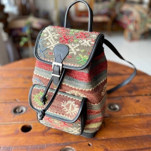 Vintage Kilim backpack, Kilim bag, Vintage Kilim and Genuine Leather, Kilim Leather bag, Unisex backpack, Kilim Knapsack