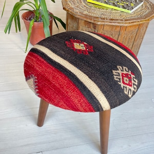 Tabouret Kilim moderne, tabouret ottoman, chaise Kilim, meubles vintage, tabouret artisanal, décoration d&#39;intérieur, tabouret Kilim