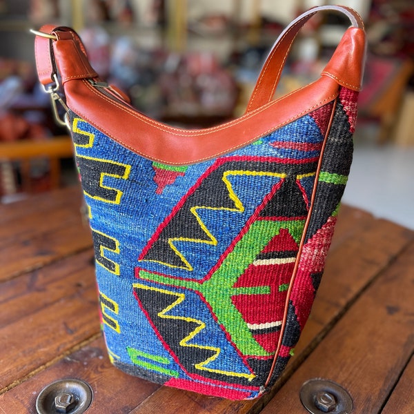 Kilim bag, Kilim Shoulder bag, Crossbody bag, Sling bag, Transforming bag, Vintage Kilim and Genuine Leather, Gift for Mother’s Day