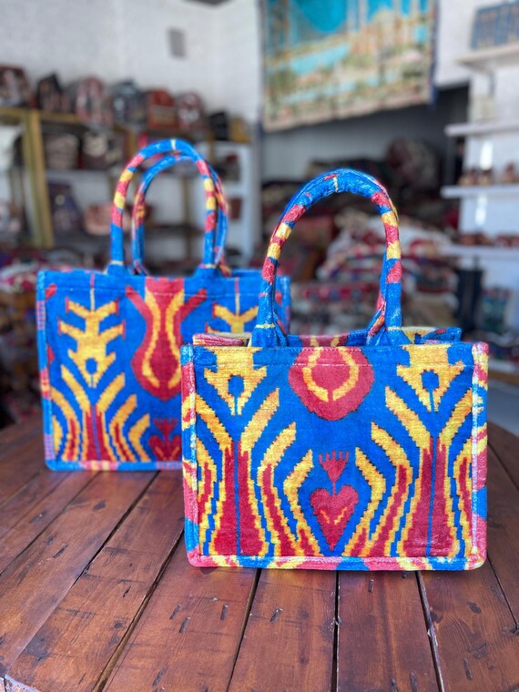 クラッチバッグ イカットbag シルクベルベット ショルダーバッグ トルコ輸入 Large Ikat Style Tote Bag, Pop Color Turkish Bag - Etsy