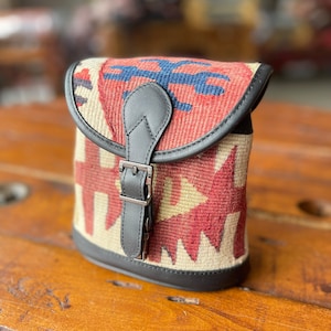 Kilim bag, kilim crossbody bag, Kilim Pochette, Vintage Kilim and Genuine Leather, Boho bag, Gift for her, black bag