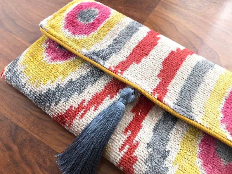 Ikat velvet clutch bag with tassel, Ikat bag, Ikat fabric,Silk ikat clutch,Velvet ikat, Ikat purse, ikat clutch, evening clutch, boho clutch image 5