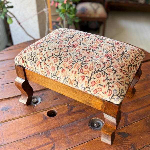 Handmade Turkish carpet Ottoman Bench – Rectangular Carpet Upholstered Stool – Vintage Boho Pouf – 33x41x32cm