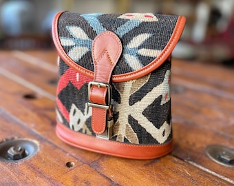 kilim crossbody bag, Vintage Kilim and Genuine Leather, boho bag, kilim bag, gift for her, leather bags