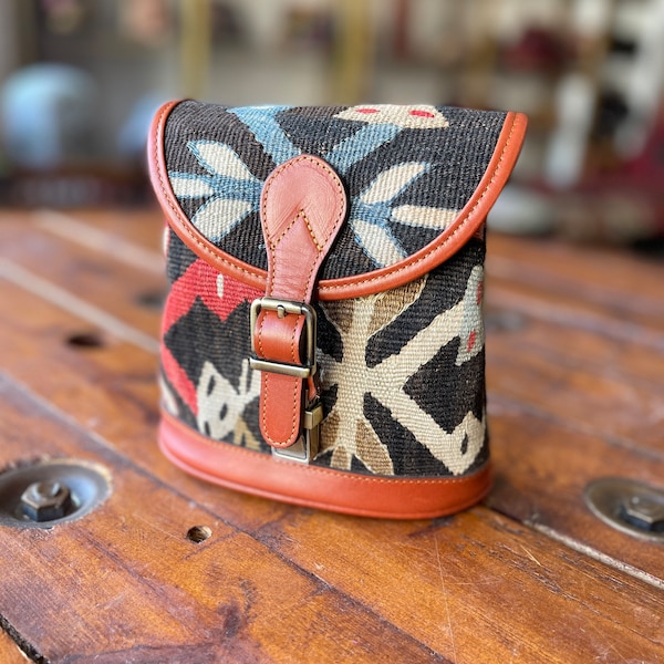 kilim crossbody bag, Vintage Kilim and Genuine Leather, boho bag, kilim bag, gift for her, leather bags