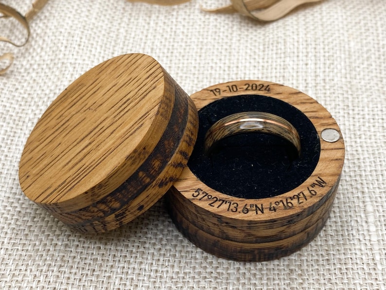 Johnnie Walker Whisky Barrel Ring: Copper Inlay Wooden Wedding Band image 5