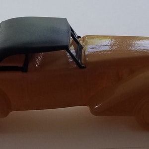 Vintage Avon Cord &#39;37 Wild Country Glass After Shave Bottle - Beige Car Figurine