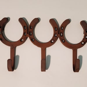 Vintage Rusted Metal Cast Iron Horseshoe Wall Hanging, 3 Hooks, Cowboy, Western