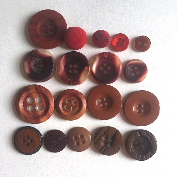 Vintage Red and Brown Buttons Lot, Autumn Fall Colors, 18 Buttons