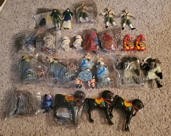 Vintage 1998 Disney's Mulan McDonalds happy Meal Toys