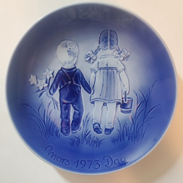 Vintage Blue and White Children Plate - Mors Dag 1973 - Flowers for Mother, Desiree Denmark, Old Copenhagen Blue, Svend Jensen of Denmark