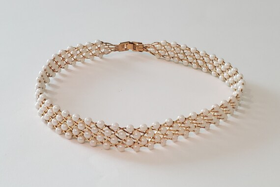 Vintage Faux Pearl & Gold Beaded Choker Necklace - image 2
